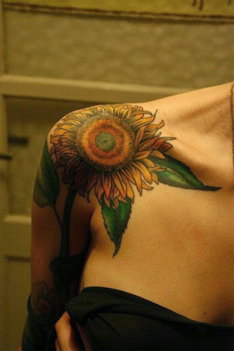 Shoulder tattoos Flower shoulder tattoos
