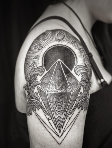 Shoulder tattoos Diamond with sun tattoo design on Shoulder tattoo