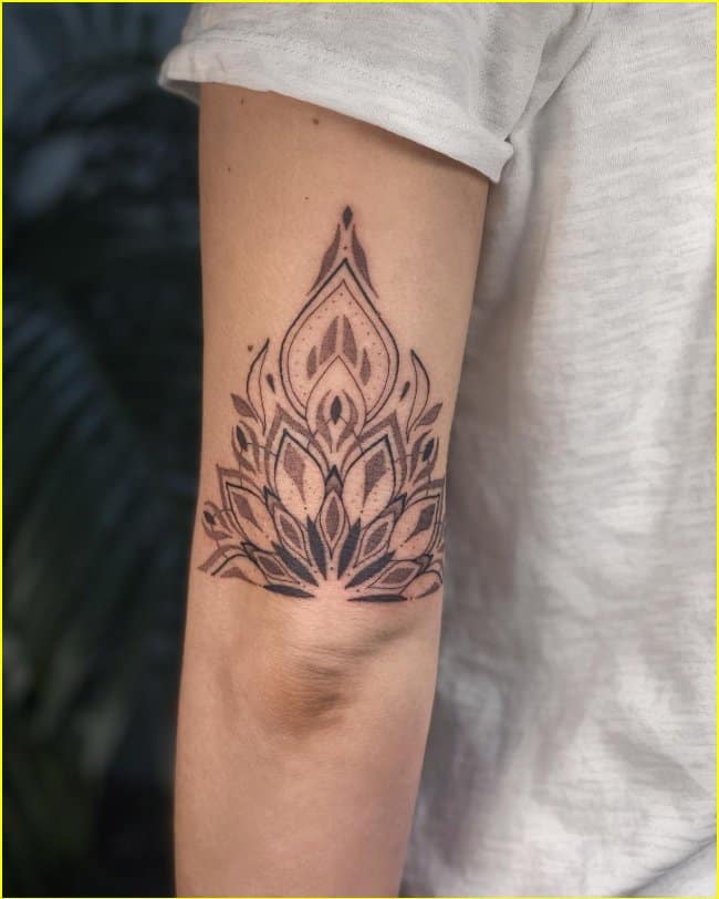 mandala tattoos for ladies