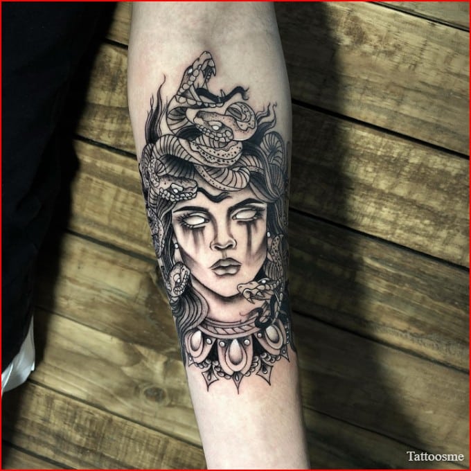 medusa tattoo knee